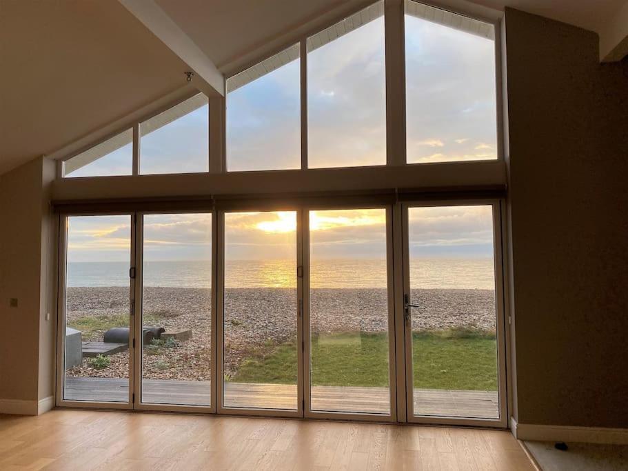 Wow I'M Living On The Beach. Luxury 4 Bed Sleeps 8 Pagham Luaran gambar